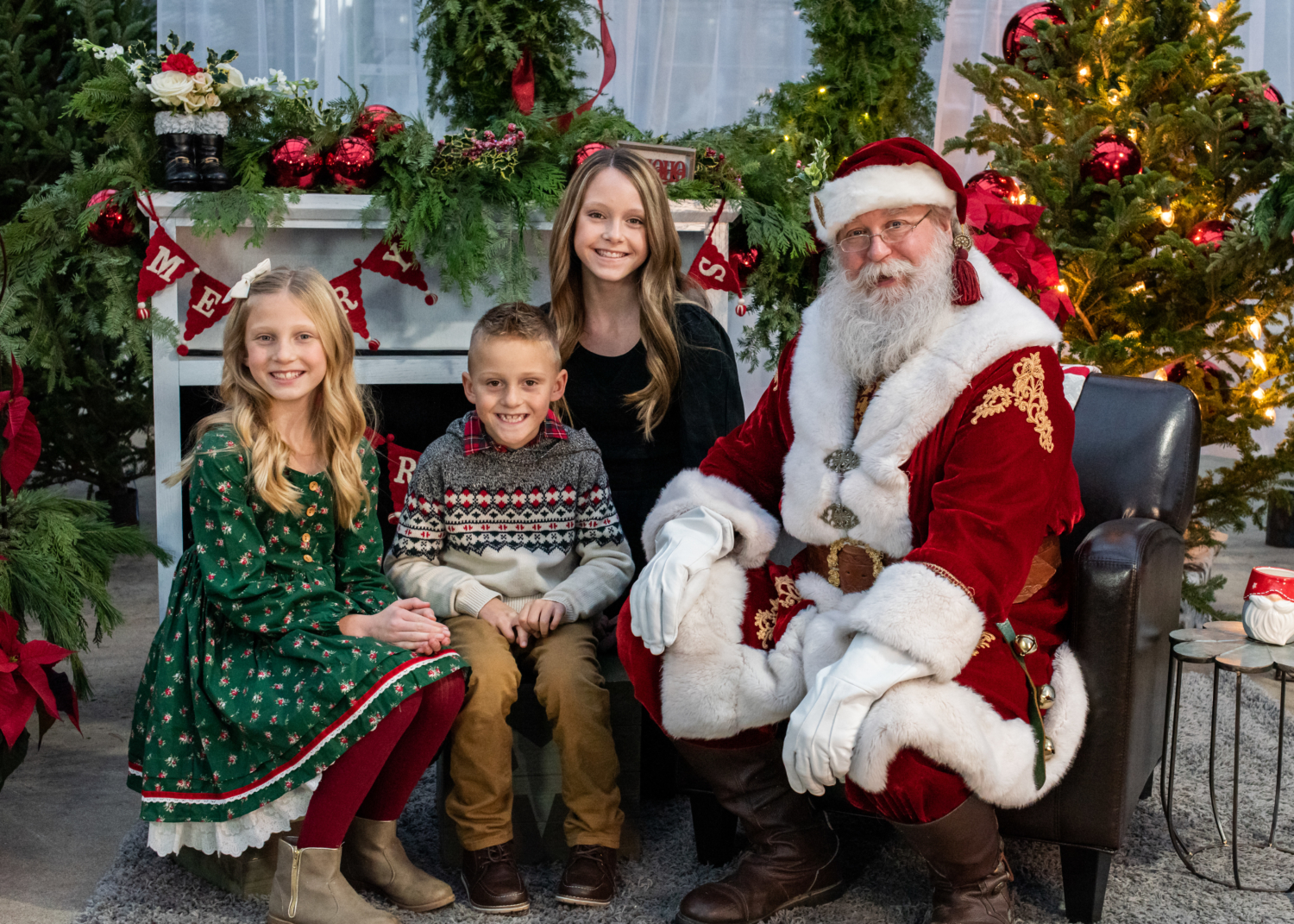 Santa Visits - Nathes 101 Market - Otsego, MN